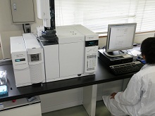 ガスクロマトグラフ質量分析計(GCMS)